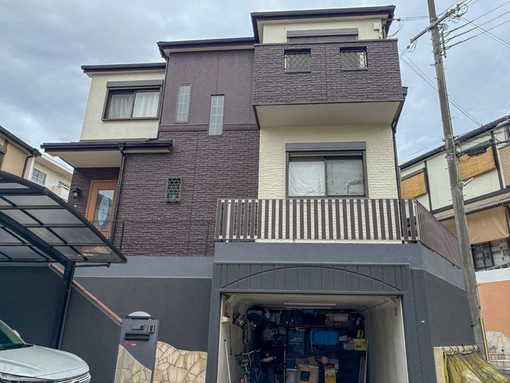 枚方市招堤大谷　М様邸 施工後　外壁パイオニアとブロークンホワイト、屋根はラセットブラウン
