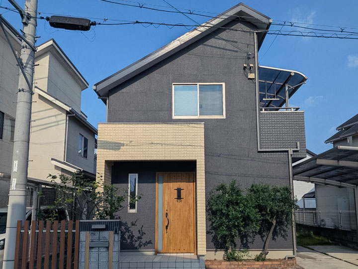 枚方市西招提町　Ｓ様邸 施工後　グレー系のウィザードコッパーに明るいライトラテの組み合せ